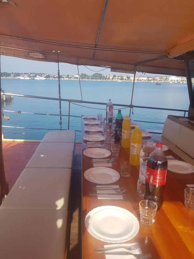 Boat & Breakfast Hotel Umag Bagian luar foto